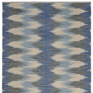 Homeroots 5' X 7' Blue And Cream Ikat Pattern Area Rug  Cotton 395479