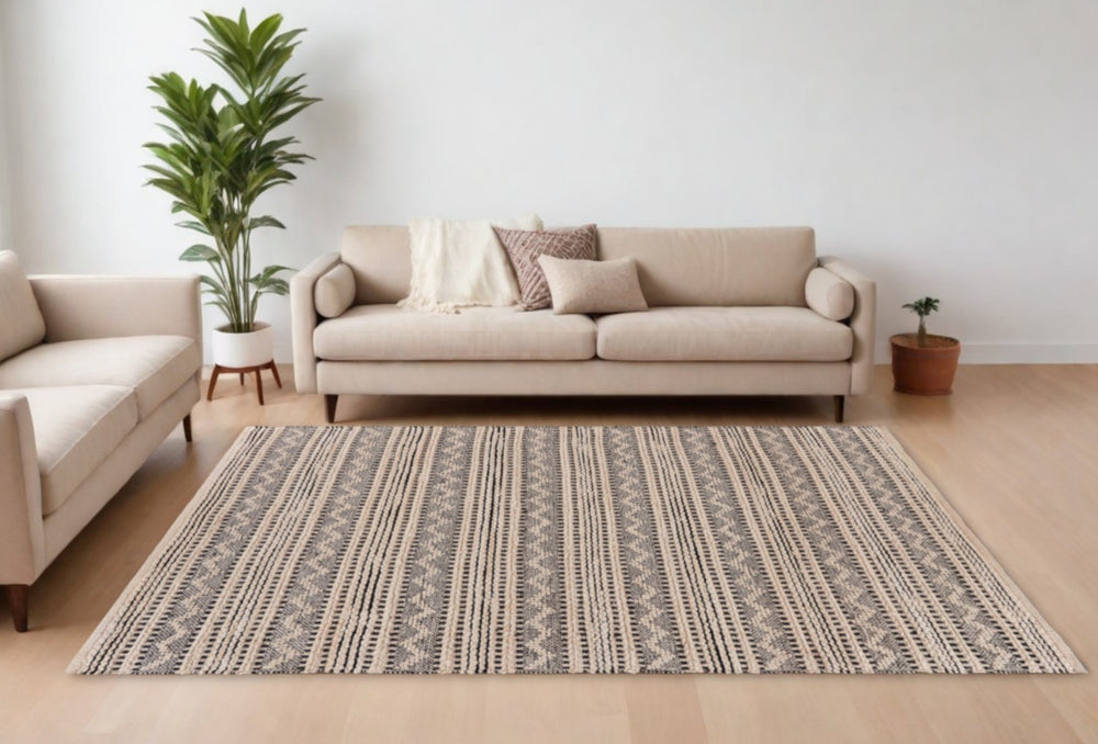 Homeroots 9' X 12' Black And Blush Chevron Stripe Area Rug  Jute 395489