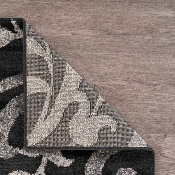 Homeroots 8' X 10' Black Filigree Vines Area Rug  Olefin 395750