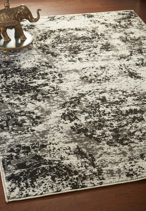 Homeroots 5' X 7' Black And White Abstract Area Rug  Olefin 395772