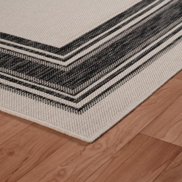 HomeRoots 8' Gray Indoor Outdoor Area Rug - Durable, Versatile Design for High-Traffic Spaces and Easy Care 8' X 10' 395842