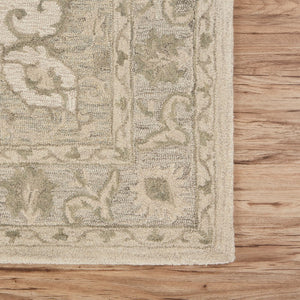 Homeroots 5' X 8' Green And Cream Medallion Area Rug  Wool 395920