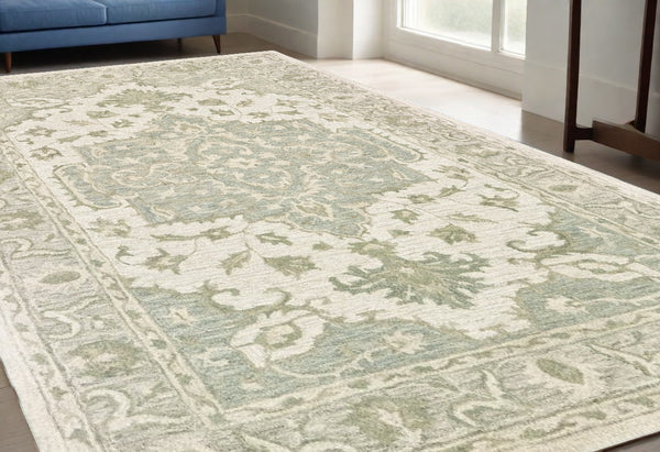Homeroots 5' X 8' Green And Cream Medallion Area Rug  Wool 395920