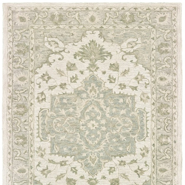 Homeroots 5' X 8' Green And Cream Medallion Area Rug  Wool 395920