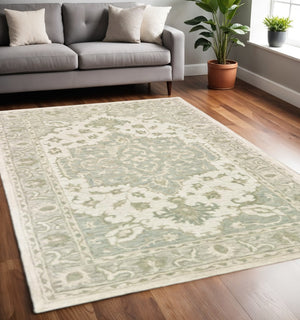 HomeRoots 5' Medallion Area Rug in Soft Sage and Cream – Timeless Elegance for Your Living Space Comfort 5' X 8' 395920