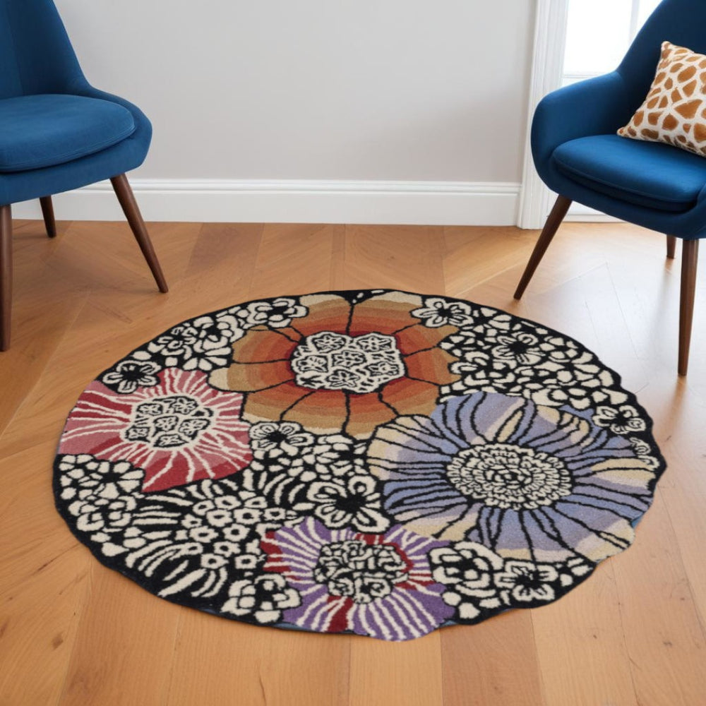 HomeRoots 4' Floral Area Rug in Red and Black – Hand-Tufted Wool-Cotton Blend for Modern Comfort and Style 6' Round 396165
