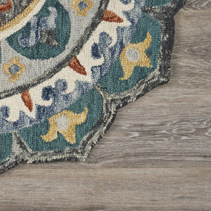 HomeRoots 6' Green and Ivory Wool Hand-Tufted Rug - Artisan Crafted Comfort for Timeless Home Elegance 6' Round 396171