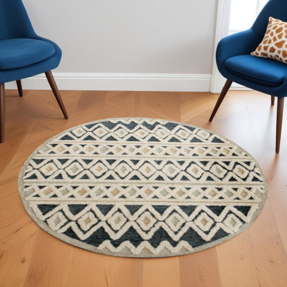 HomeRoots 6' Elegant Blue and Cream Striped Diamonds Area Rug - Hand-Tufted Wool with Bohemian Charm 6' Round 396175
