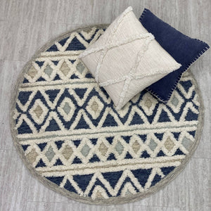 HomeRoots 6' Elegant Blue and Cream Striped Diamonds Area Rug - Hand-Tufted Wool with Bohemian Charm 6' Round 396175