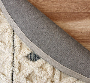 HomeRoots 6' Cream and Blue Tufted Diamonds Area Rug - Luxurious Wool, Cozy Style for Modern Interiors 6' Round 396177