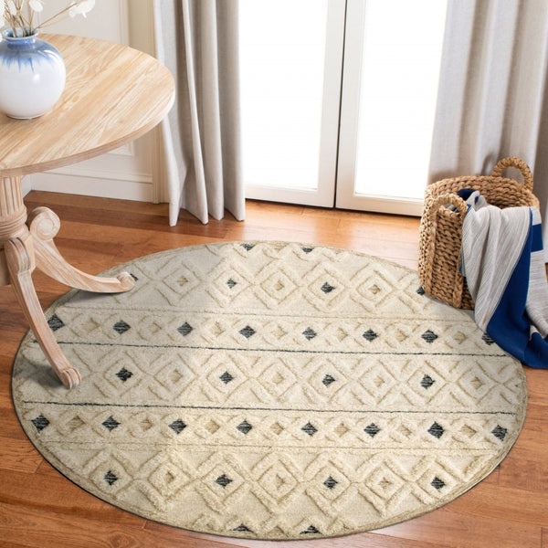 HomeRoots 6' Cream and Blue Tufted Diamonds Area Rug - Luxurious Wool, Cozy Style for Modern Interiors 6' Round 396177