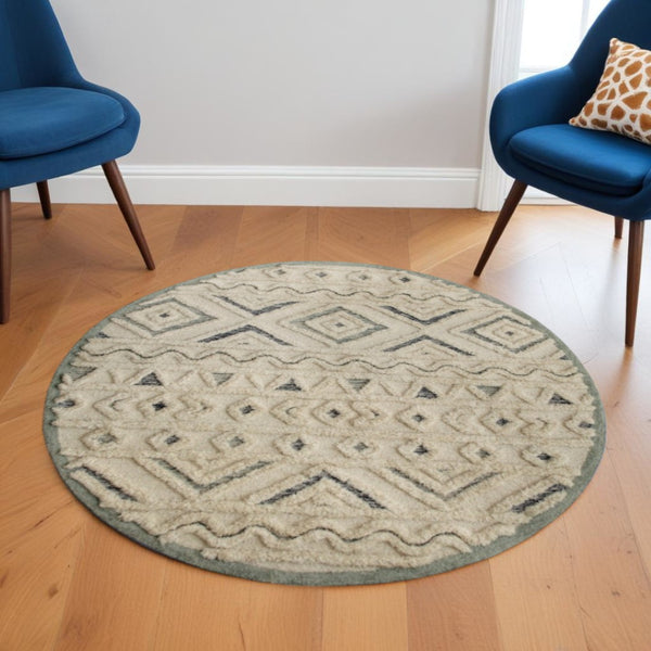 HomeRoots 6' Modern Geometric Area Rug in Cream and Deep Gray - Hand-Tufted Wool for Stylish Warmth & Durability 6' Round 396183