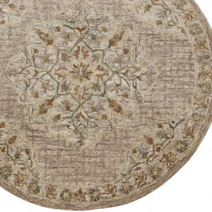 HomeRoots 4' Distressed Beige Medallion Area Rug - Timeless Floral Design for Cozy Traditional Spaces 6' Round 396193