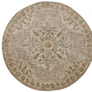 HomeRoots 4' Distressed Beige Medallion Area Rug - Timeless Floral Design for Cozy Traditional Spaces 6' Round 396193