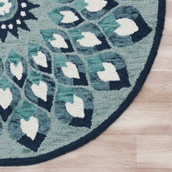 Homeroots 4' Round Blue And White Floral Feather Area Rug  Wool 396198