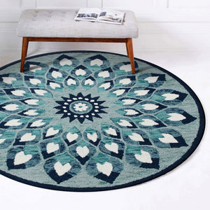 Homeroots 4' Round Blue And White Floral Feather Area Rug  Wool 396198