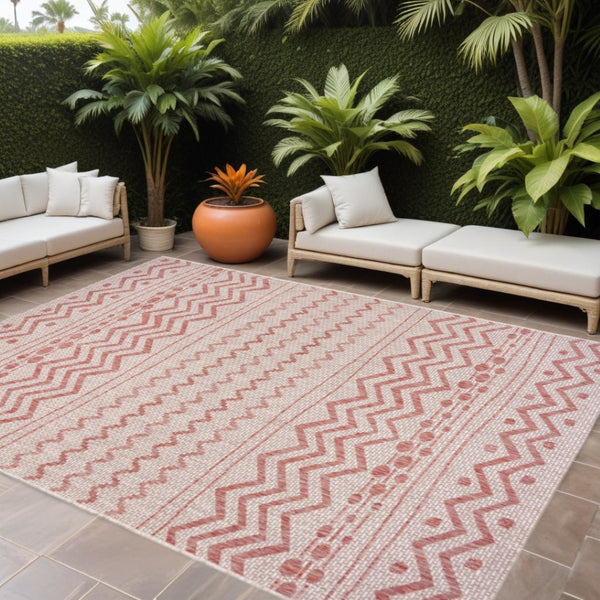 HomeRoots 8' Beige and Red Chevron Area Rug – Stylish Indoor/Outdoor Decor for Modern Living Spaces and Patios 8' x 10' 396228