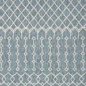 HomeRoots 8' Contemporary Blue and Gray Indoor/Outdoor Area Rug for Versatile Spaces - Durable & Stylish 8' x 10' 396237