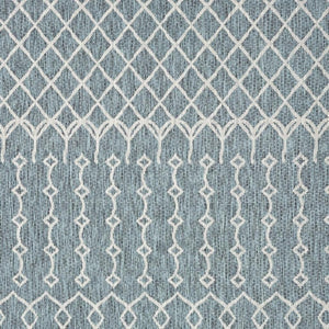 HomeRoots 8' Contemporary Blue and Gray Indoor/Outdoor Area Rug for Versatile Spaces - Durable & Stylish 8' x 10' 396237