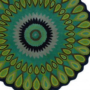 HomeRoots 8' Green Wool Hand-Tufted Round Rug - Artisan Crafted Comfort for Any Room with Timeless Style 8' Round 396248