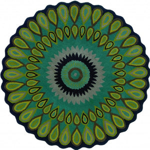 HomeRoots 8' Green Wool Hand-Tufted Round Rug - Artisan Crafted Comfort for Any Room with Timeless Style 8' Round 396248