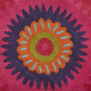 HomeRoots 8' Pink Wool Hand-Tufted Rug – Artisan Crafted for Cozy Elegance in Modern Living Spaces 8' Round 396252