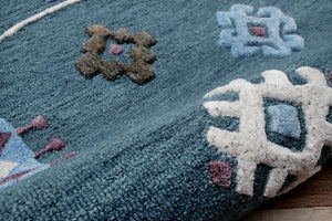 Homeroots 7' Blue Round Wool Hand Hooked Handmade Area Rug  Wool 396254