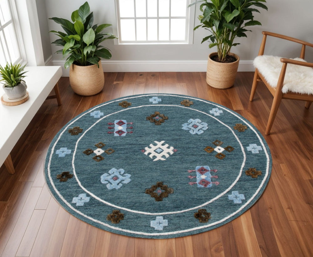 HomeRoots 7' Blue Wool Hand-Hooked Area Rug - Timeless Craftsmanship for Cozy Living Spaces and Style 7' Round 396254