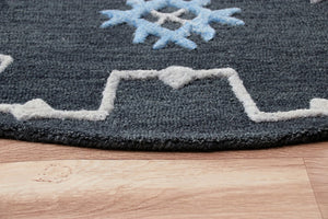 Homeroots 5' Charcoal Round Wool Hand Hooked Handmade Area Rug  Wool 396255