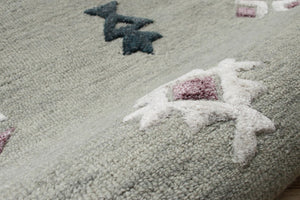 HomeRoots 7' Gray Wool Hand-Hooked Area Rug – Timeless Craftsmanship for Modern and Classic Interiors 7' Round 396258