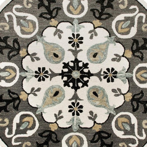 HomeRoots 5' Gray Wool Area Rug – Handmade, Cozy, and Durable Design for Any Room's Artful Touch 5' Round 396261
