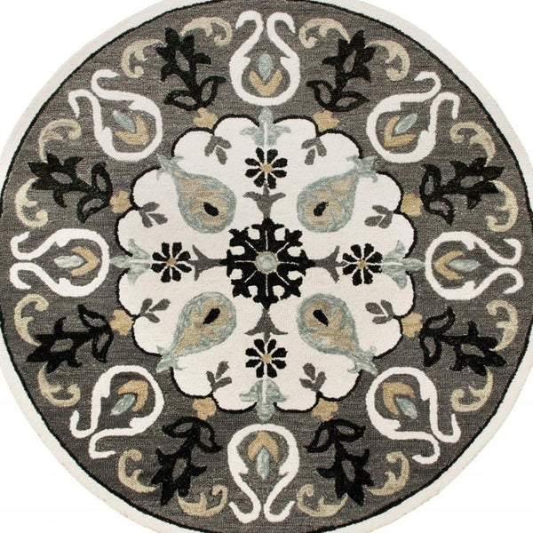 HomeRoots 5' Gray Wool Area Rug – Handmade, Cozy, and Durable Design for Any Room's Artful Touch 5' Round 396261