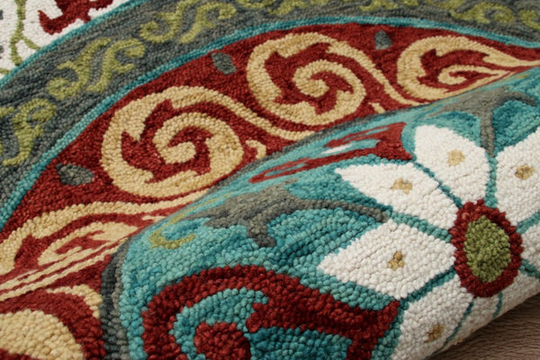 HomeRoots 5' Medallion Area Rug in Rich Cherry Red and Soft Sage - Handcrafted Wool-Viscose Blend Design 5' Round 396265