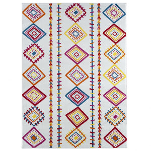 Homeroots 5' X 7' Red And White Diamonds Array Area Rug  Olefin 396307