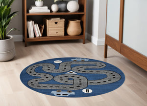 Homeroots 5' Round Navy Imaginative Racetrack Area Rug  Olefin 396318