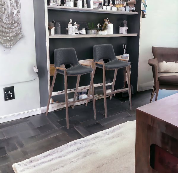 Homeroots Set Of Two 29 " Black And Brown Steel Low Back Bar Height Bar Chairs   396438
