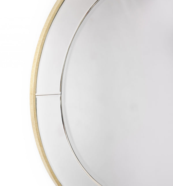 Homeroots Gold Accented Round Mirror  Glass 396605