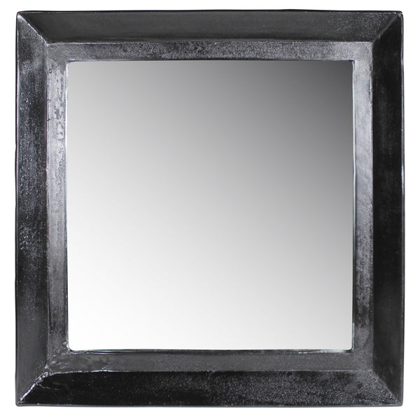 Homeroots 27" Silver Framed Accent Mirror  Cast Metal ,Glass 396693