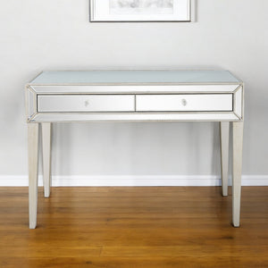 Homeroots 48" Silver Mirrored Glass Console Table   396814