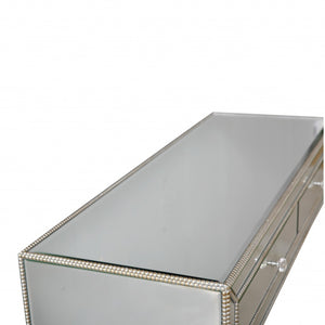 Homeroots 48" Silver Mirrored Glass Console Table   396814