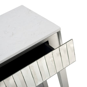 Homeroots 40" Silver Mirrored Glass Console Table   396830