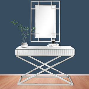 Homeroots 47" Silver Mirrored Glass Console Table   396850