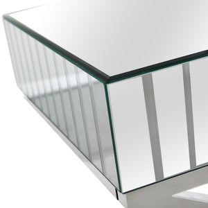 Homeroots 47" Silver Mirrored Glass Console Table   396850