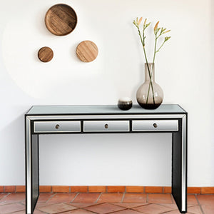 Homeroots Bold And Black Console Table   396863