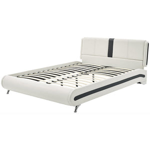 Homeroots White Platform King Bed With Two Nightstands White Wood 397018