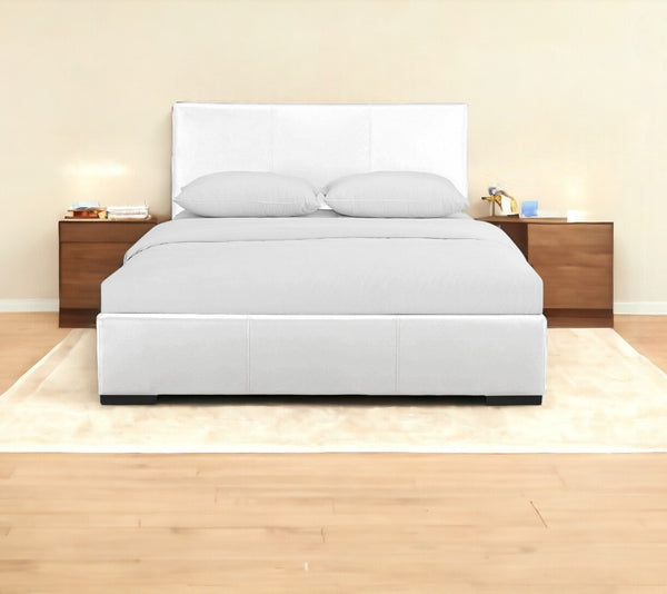 Homeroots White Upholstered Twin Platform Bed White Wood 397037
