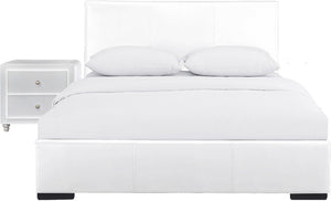 Homeroots Solid Manufactured Wood White Standard Bed Upholstered With Headboard White Wood 397062