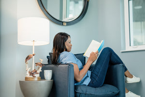 Homeroots Set Of Two 27" Brown Table Lamp With White Drum Shade   397238