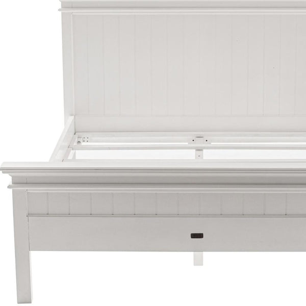 HomeRoots Classic White Panel Queen Bed - Timeless Elegance with Durable Mahogany, Easy-Clean Finish & No Assembly! 397278