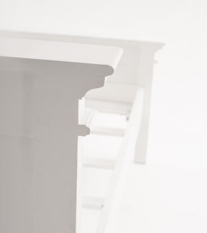 Homeroots Classic White Panel Queen Size Bed  Mahogany 397278